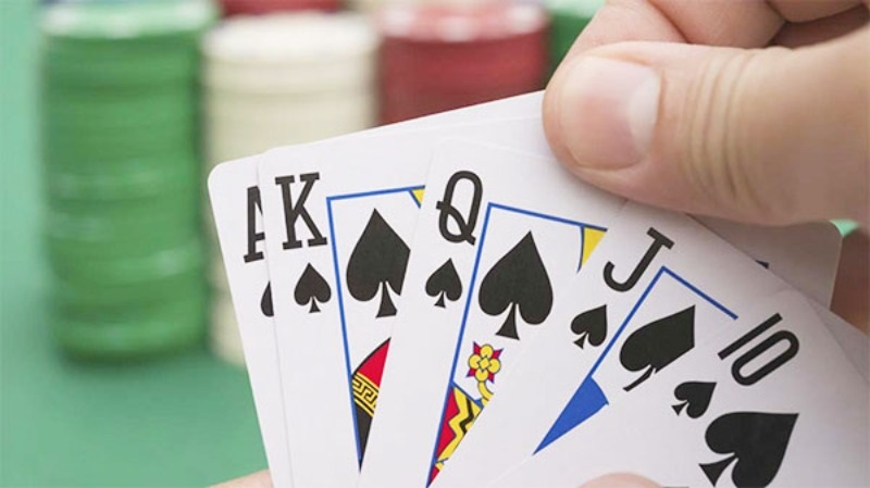 Cách chơi poker là hãy bluff chuyên nghiệp