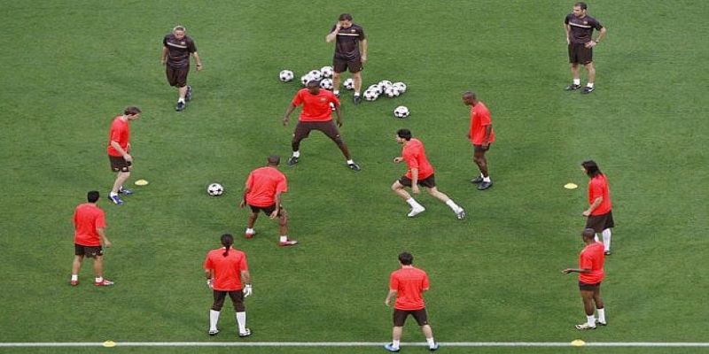 Cách thực hiện chiến thuật Tiki Taka là gì?